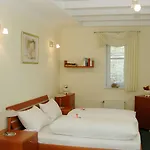 Hotell Waldhotel Forsthaus Remstecken 3*