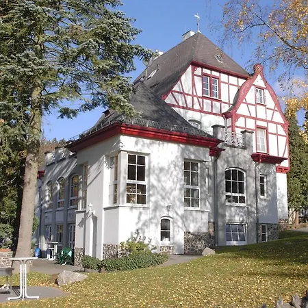 فندق Waldhotel Forsthaus Remstecken 3*
