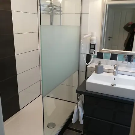 Waldhotel Forsthaus Remstecken فندق كوبلنس