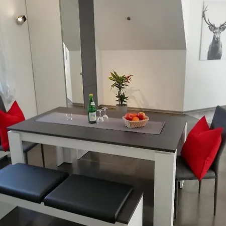 Waldhotel Forsthaus Remstecken فندق 3*