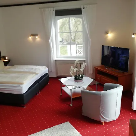 Waldhotel Forsthaus Remstecken Otel 3*