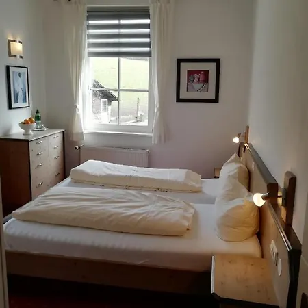 Waldhotel Forsthaus Remstecken فندق