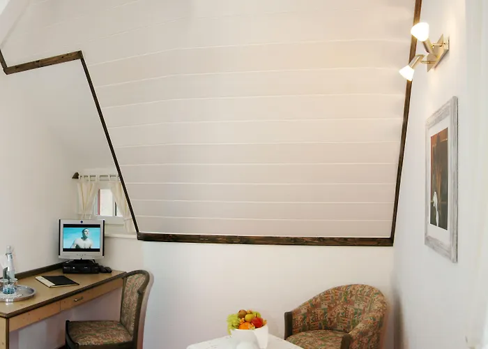 ホテル Waldhotel Forsthaus Remstecken 3*