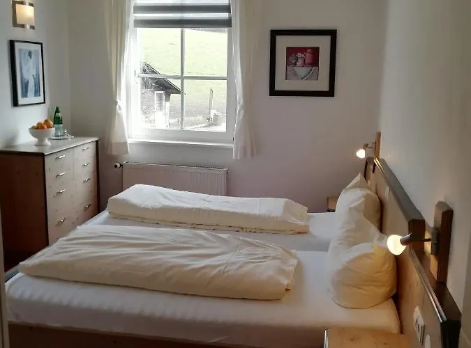 Waldhotel Forsthaus Remstecken ホテル